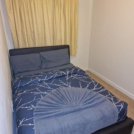Appartamento Ko 3 Bed House Dartford Esterno foto